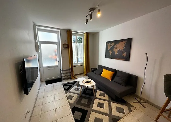 Le Saint Maixent, Maison De Ville, Baby Foot, Wifi