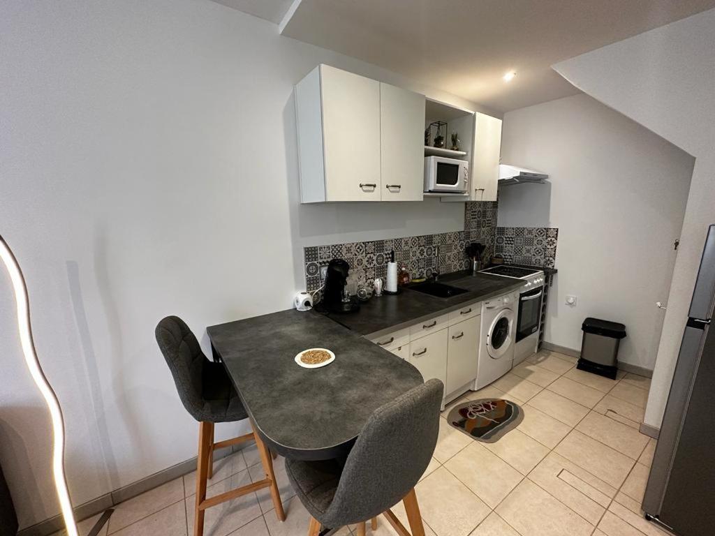 Apartment Le Maixent, Maison De Ville, Baby Foot, Wifi