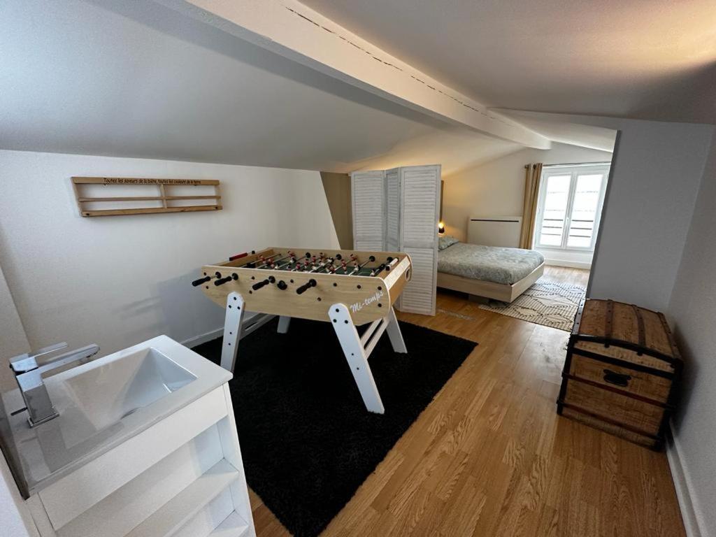 Apartment Le Maixent, Maison De Ville, Baby Foot, Wifi *