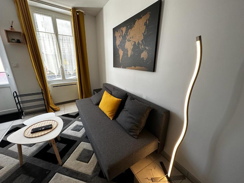 Apartment Le Maixent, Maison De Ville, Baby Foot, Wifi *