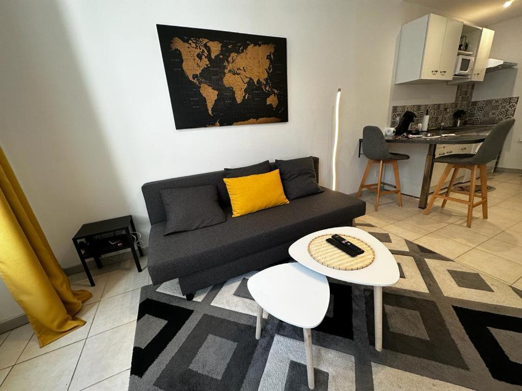Apartment Le Maixent, Maison De Ville, Baby Foot, Wifi Saint-Maixent-lʼÉcole