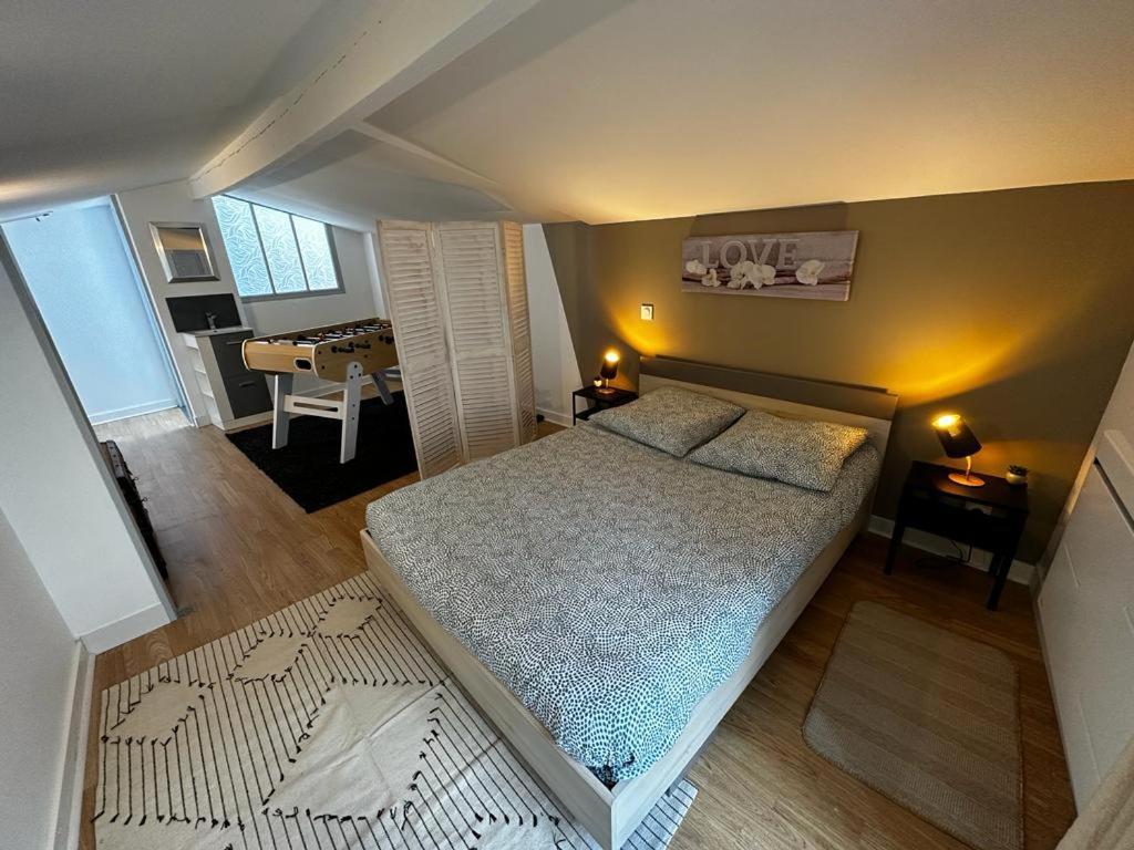 Apartment Le Maixent, Maison De Ville, Baby Foot, Wifi *