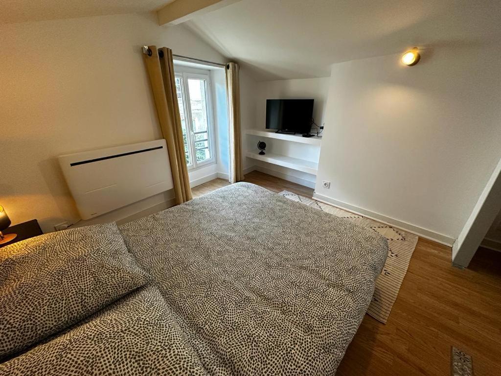 Apartment Le Maixent, Maison De Ville, Baby Foot, Wifi Saint-Maixent-lʼÉcole